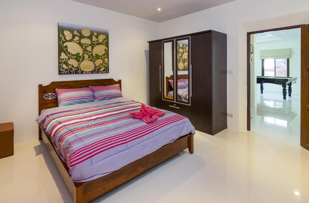Ratana Villa - Pattaya Holiday House Walking Street 7 Bedrooms Екстер'єр фото